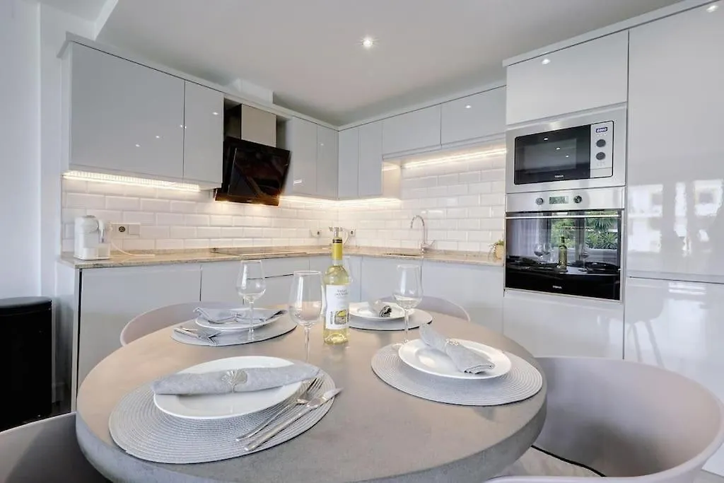 Beautiful 3 Bedroom Ground Floor - Nueva Andalucia Marbella Apartment